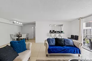 137 Golden Isles Dr, Hallandale Beach, FL 33009 - Photo 11