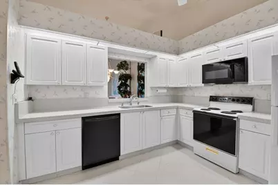 7700 Coral Lake Drive, Delray Beach, FL 33446 - Photo 17