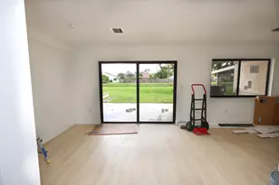 10675 NW 30th Pl, Sunrise, FL 33322 - Photo 11