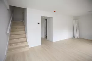 10675 NW 30th Pl, Sunrise, FL 33322 - Photo 5