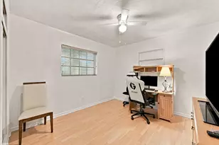 8670 NW 19th St, Pembroke Pines, FL 33024 - Photo 27