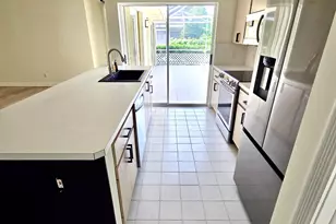 9181 Sun Terrace Cir, Palm Beach Gardens, FL 33403 - Photo 7