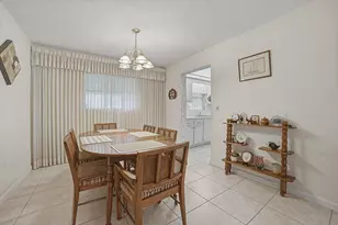500 S Luna Ct, Hollywood, FL 33021 - Photo 9