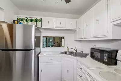 8400 Lagos De Campo Boulevard #303, Tamarac, FL 33321 - Photo 5