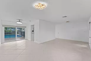 2315 NW 98th Ln, Coral Springs, FL 33065 - Photo 5