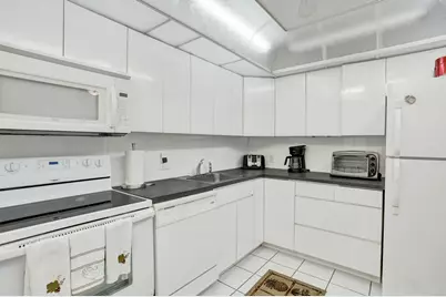 2940 N Course Drive #401, Pompano Beach, FL 33069 - Photo 11