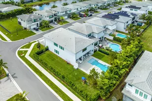 8227 Oceanus Dr, Boca Raton, FL 33496 - Photo 3