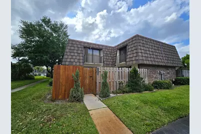 1560 Forest Lakes Circle #B, West Palm Beach, FL 33406 - Photo 11