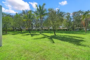 9566 Lantern Bay Cir, West Palm Beach, FL 33411 - Photo 31