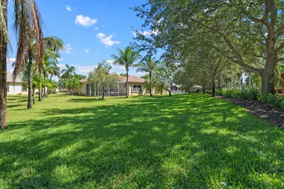 9566 Lantern Bay Circle, West Palm Beach, FL 33411 - Photo 29