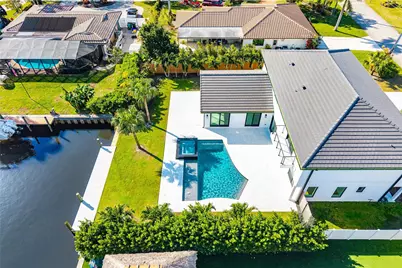 8 Leeward Circle, Tequesta, FL 33469 - Photo 39