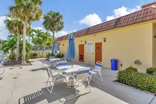872 SW 9th St Cir, Boca Raton, FL 33486 - Photo 45