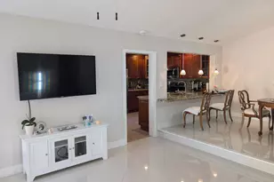 21714 San Simeon Cir, Boca Raton, FL 33433 - Photo 9