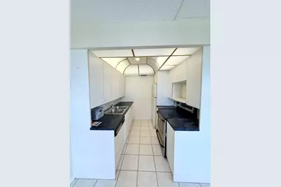 4060 Exeter D #4060, Boca Raton, FL 33434 - Photo 7