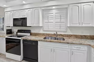 11370 Twelve Oaks Way, North Palm Beach, FL 33408 - Photo 13