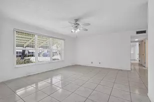 211 Country Ln, Boynton Beach, FL 33435 - Photo 3
