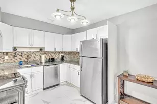 253 SW 7th St, Dania Beach, FL 33004 - Photo 3