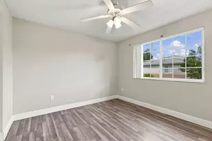 1400 Crestwood Ct S, Royal Palm Beach, FL 33411 - Photo 5