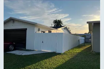 7450 SW 130th Avenue, Miami, FL 33183 - Photo 3
