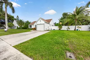 9 Cedar Cir, Boynton Beach, FL 33436 - Photo 39