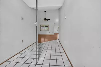 9 Cedar Circle, Boynton Beach, FL 33436 - Photo 5