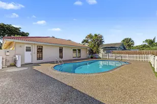 9067 NW 21st Ct, Coral Springs, FL 33071 - Photo 41