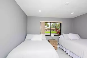 829 Club Dr, Palm Beach Gardens, FL 33418 - Photo 17
