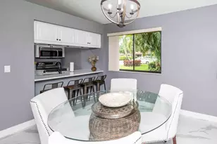 829 Club Dr, Palm Beach Gardens, FL 33418 - Photo 7
