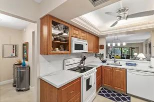 5087 Oakhill Ln, Delray Beach, FL 33484 - Photo 9