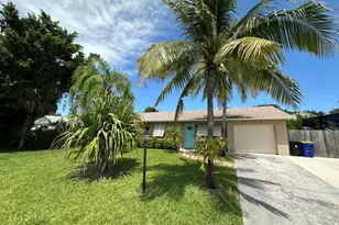 19043 SE Fearnley Dr, Tequesta, FL 33469 - Photo 1