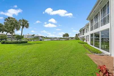 360 Spyglass Way #360, Jupiter, FL 33477 - Photo 19