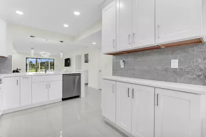 7320 Amberly Lane #208, Delray Beach, FL 33446 - Photo 5
