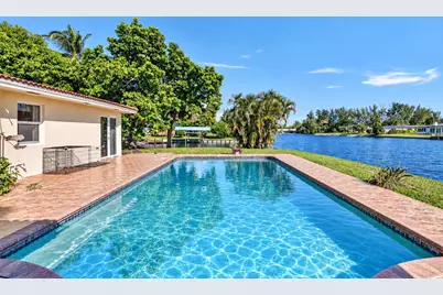 7438 Pine Tree Lane, West Palm Beach, FL 33406 - Photo 15