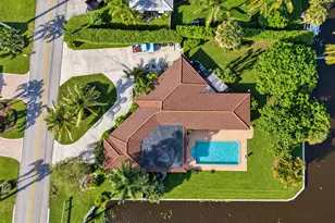 7438 Pine Tree Ln, West Palm Beach, FL 33406 - Photo 3