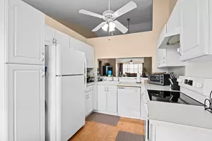7593 Tahiti Ln, Greenacres, FL 33467 - Photo 7