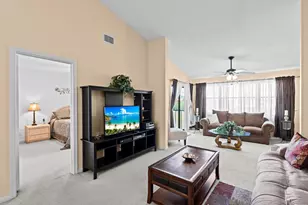 7593 Tahiti Ln, Greenacres, FL 33467 - Photo 13