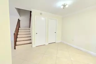 710 Mill Valley Pl, West Palm Beach, FL 33409 - Photo 7