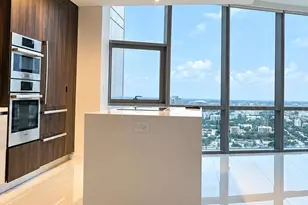 851 NE 1st Ave, Miami, FL 33132 - Photo 5