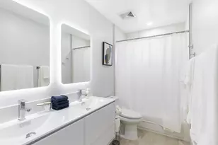 19421 NE 18th Ct, Miami, FL 33179 - Photo 17