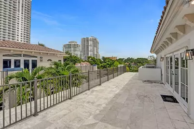 827 SE 2nd Court, Fort Lauderdale, FL 33301 - Photo 3