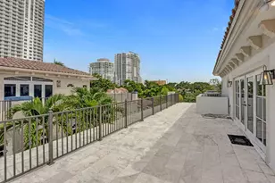 827 SE 2nd Ct, Fort Lauderdale, FL 33301 - Photo 3