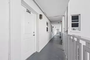 711 N Birch Rd, Fort Lauderdale, FL 33304 - Photo 25