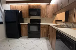 3516 Whitehall Dr, West Palm Beach, FL 33401 - Photo 3