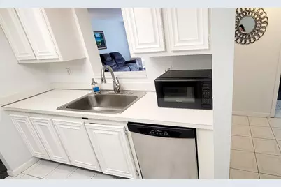 1009 N Ocean Boulevard #411, Pompano Beach, FL 33062 - Photo 9