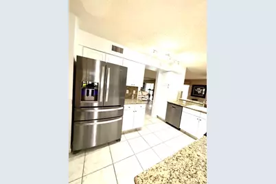 9927 Seacrest Circle #102, Boynton Beach, FL 33437 - Photo 3