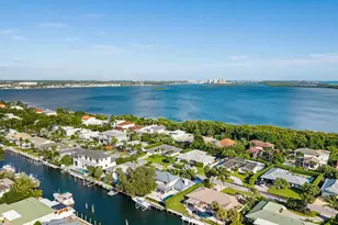 1231 Gulfstream Way, Singer Island, FL 33404 - Photo 31