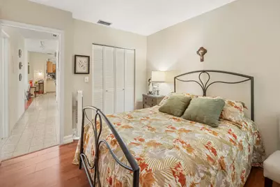 820 SW 12th Place, Fort Lauderdale, FL 33315 - Photo 13