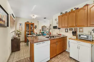 820 SW 12th Pl, Fort Lauderdale, FL 33315 - Photo 25