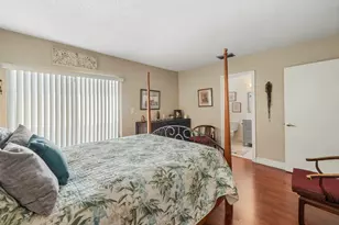 820 SW 12th Pl, Fort Lauderdale, FL 33315 - Photo 17