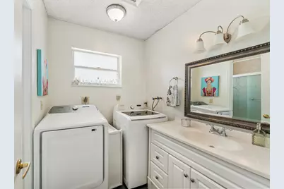 820 SW 12th Place, Fort Lauderdale, FL 33315 - Photo 19